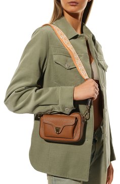 Женская сумка beat soft mini COCCINELLE коричневого цвета, арт. E1 LF5 55 04 01 | Фото 2 (Сумки-технические: Сумки через плечо; Материал: Натуральная кожа; Размер: mini; Ремень/цепочка: На ремешке)