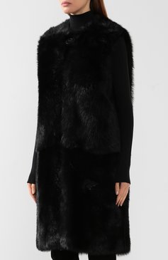 Женский меховой жилет GIVENCHY черного цвета, арт. BW308H608S | Фото 3 (Женское Кросс-КТ: Мех; Материал внешний: Овчина, Натуральный мех; Длина (верхняя одежда): До колена; Материал сплава: Проставлено, Проверено; Статус проверки: Проверено, Проверена категория; Драгоценные камни: Проставлено; Материал подклада: Шелк)