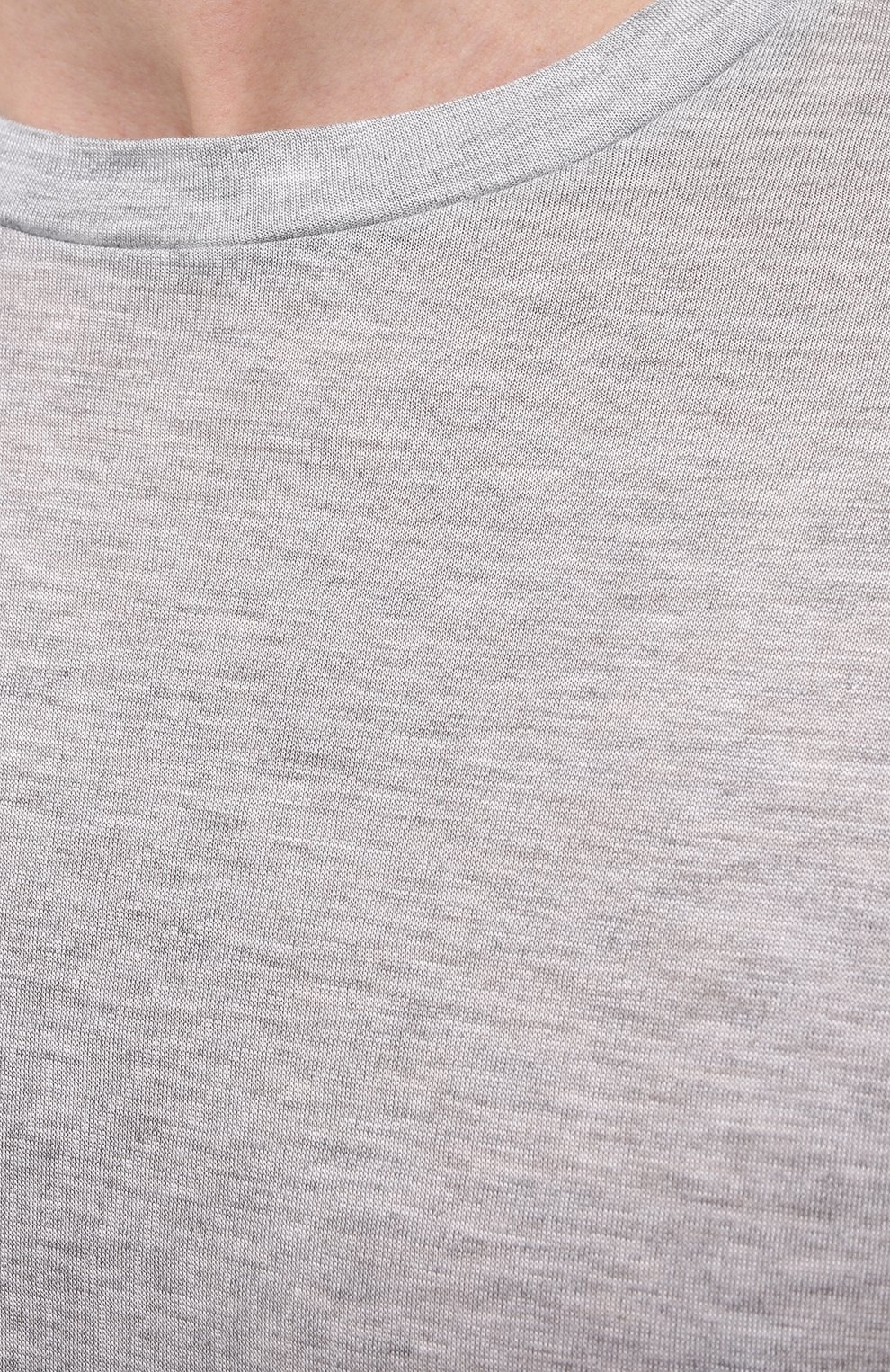 Мужская футболка из вискозы GIORGIO ARMANI серого цвета, арт. 3KSM58/SJYBZ | Фото 5 (Принт: Без принта; Рукава: Короткие; Длина (для топов): Стандартные; Материал сплава: Проставлено; Материал внешний: Вискоза; Драгоценные камни: Проставлено; Стили: Кэжуэл)