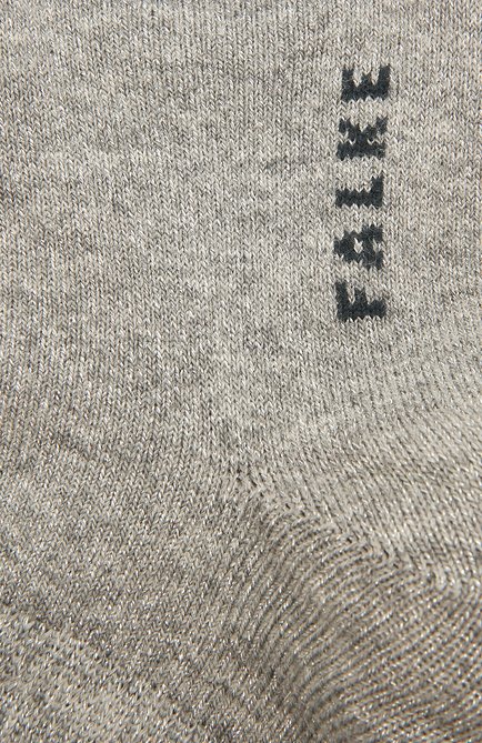 Детские носки FALKE серого цвета, арт. 12154. | Фото 2 (Материал: Хлопок, Текстиль; Региональные ограничения белый список (Axapta Mercury): RU; Кросс-КТ: Носки)
