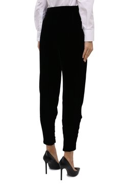 Женские брюки из вискозы и шелка GIORGIO ARMANI черного цвета, арт. 1WHPP0IQ/T01FD | Фото 4 (Длина (брюки, джинсы): Стандартные; Женское Кросс-КТ: Брюки-одежда; Силуэт Ж (брюки и джинсы): Джоггеры; Материал сплава: Проставлено; Материал внешний: Вискоза; Драгоценные камни: Проставлено; Стили: Романтичный)