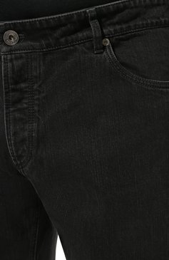 Мужские джинсы BRUNELLO CUCINELLI темно-серого цвета, арт. ME245D221W | Фото 5 (Силуэт М (брюки): Прямые; Кросс-КТ: Деним; Длина (брюки, джинсы): Стандартные; Материал внешний: Хлопок, Деним; Стили: Кэжуэл)