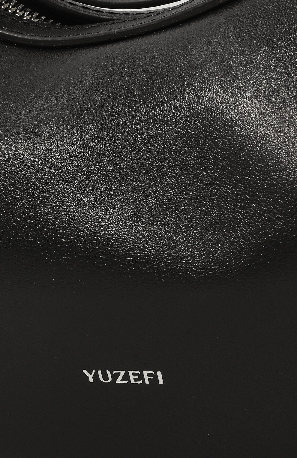 Женская сумка fortune cookie YUZEFI черного цвета, арт. YUZC0-HB-FC-L000 | Фото 3 (Сумки-технические: Сумки top-handle; Размер: medium; Материал: Натуральная кожа; Материал сплава: Проставлено; Драгоценные камни: Проставлено)