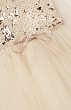 Детское платье DESIGNERS CAT золотого цвета, арт. 0100K0K00100003/2A | Фото 3 (Рукава: Длинные; Случай: Вечерний; Материал внешний: Синтетический материал; Статус проверки: Проверено, Проверена категория; Девочки Кросс-КТ: Платье-одежда; Материал подклада: Хлопок)