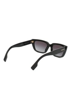 Женские солнцезащитные очки BURBERRY черного цвета, арт. 4321-38788G | Фото 4 (Региональные ограничения белый список (Axapta Mercury): RU; Тип очков: С/з; Очки форма: Прямоугольные)