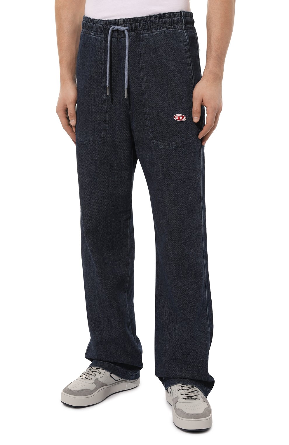 Мужские синие джинсовые брюки DIESEL купить в интернет-магазине ЦУМ, арт.A03924/09C30