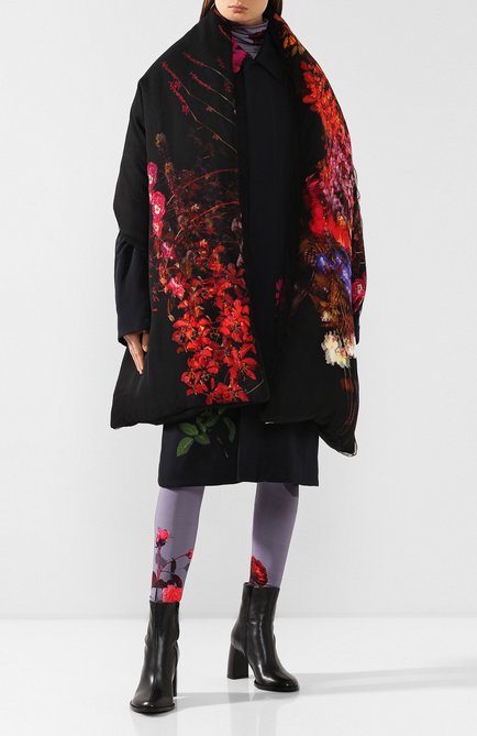 Женский шелковый шарф DRIES VAN NOTEN черного цвета, арт. 192-10615-8138 | Фото 2 (Материал: Текстиль, Шелк; Статус проверки: Проверено, Проверена категория; Принт: С принтом)