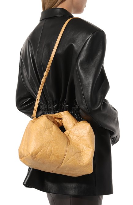 Женская сумка twister JW ANDERSON бежевого цвета, арт. HB0541 FA0289 | Фото 2 (Материал сплава: Проставлено; Драгоценные камни: Проставлено; Материал: Текстиль; Размер: medium)