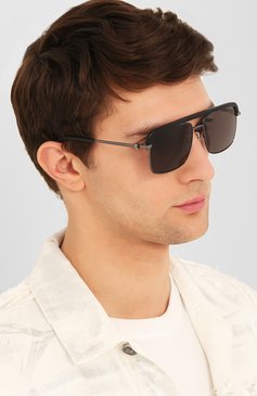 Женские солнцезащитные очки ALEXANDER MCQUEEN черного цвета, арт. AM0258S 002 | Фото 3 (Кросс-КТ: С/з-унисекс; Региональные ограничения белый список (Axapta Mercury): RU; Тип очков: С/з; Оптика Гендер: оптика-унисекс; Очки форма: Прямоугольные, D-форма)