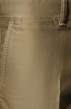 Мужские хлопковые брюки TOM FORD бежевого цвета, арт. BW141/TFP224 | Фото 5 (Силуэт М (брюки): Чиносы; Длина (брюки, джинсы): Стандартные; Случай: Повседневный; Региональные ограничения белый список (Axapta Mercury): RU; Материал сплава: Проставлено; Материал внешний: Хлопок; Драгоценные камни: Проставлено; Стили: Кэжуэл)