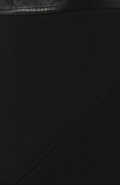 Женская юбка HELMUT LANG черного цвета, арт. N05HW301 | Фото 5 (Материал внешний: Шерсть, Синтетический материал; Женское Кросс-КТ: Юбка-одежда; Материал сплава: Проставлено; Длина Ж (юбки, платья, шорты): Миди; Драгоценные камни: Проставлено; Стили: Кэжуэл)