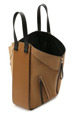 Женская сумка hammock LOEWE бежевого цвета, арт. A538H02X01 | Фото 4 (Сумки-технические: Сумки через плечо, Сумки top-handle; Материал: Натуральная кожа, Натуральная замша; Размер: large)