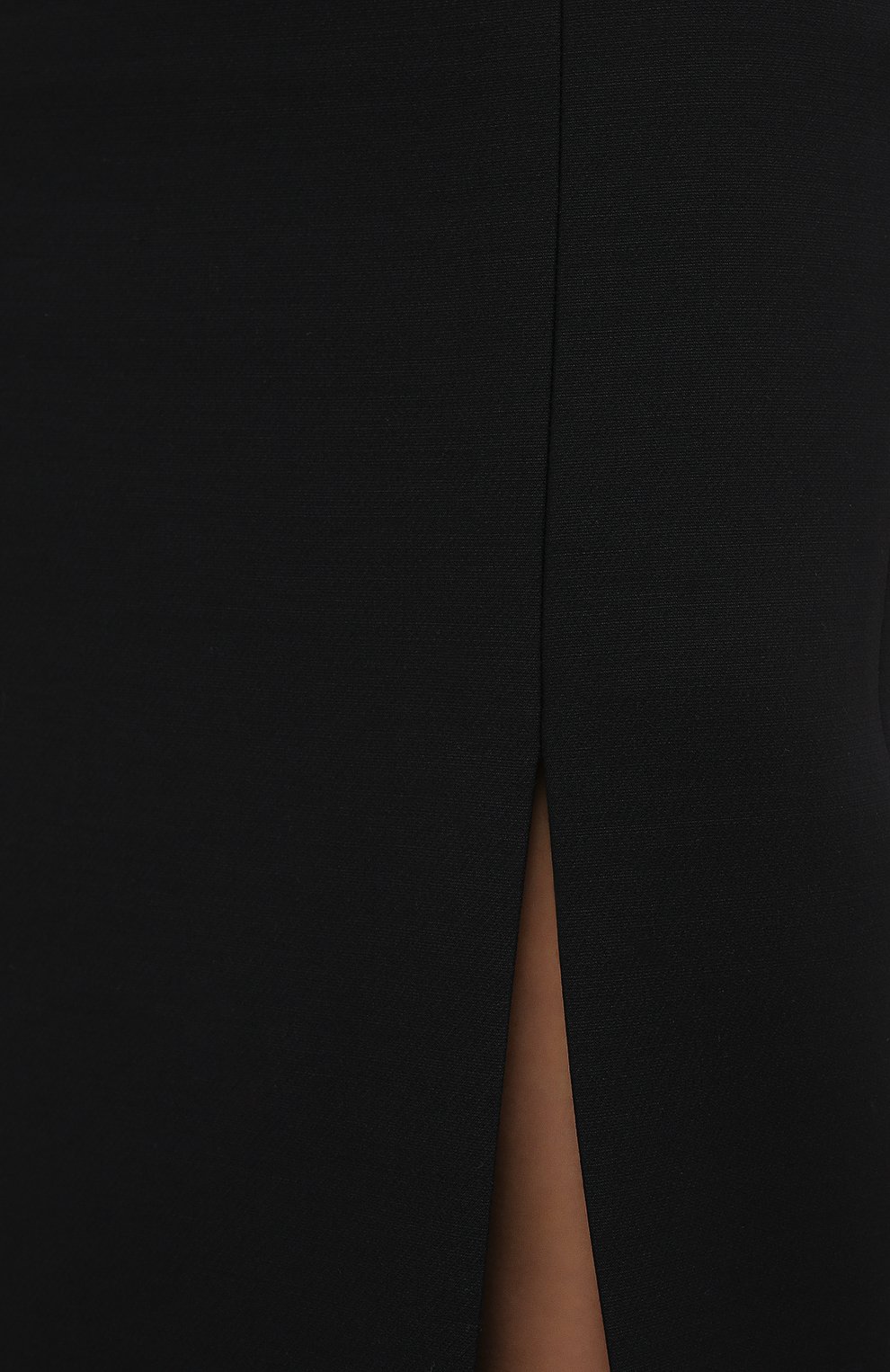 Женская юбка из шерсти и шелка VALENTINO черного цвета, арт. UB0RA6V11CF | Фото 6 (Материал внешний: Шерсть, Шелк; Региональные ограничения белый список (Axapta Mercury): RU; Женское Кросс-КТ: Юбка-одежда; Длина Ж (юбки, платья, шорты): Миди; Материал подклада: Вискоза)
