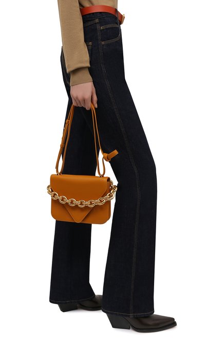 Женская сумка mount small BOTTEGA VENETA желтого цвета, арт. 667399/V12M0 | Фото 2 (Материал: Натуральная кожа; Размер: small; Сумки-технические: Сумки через плечо; Ремень/цепочка: На ремешке)