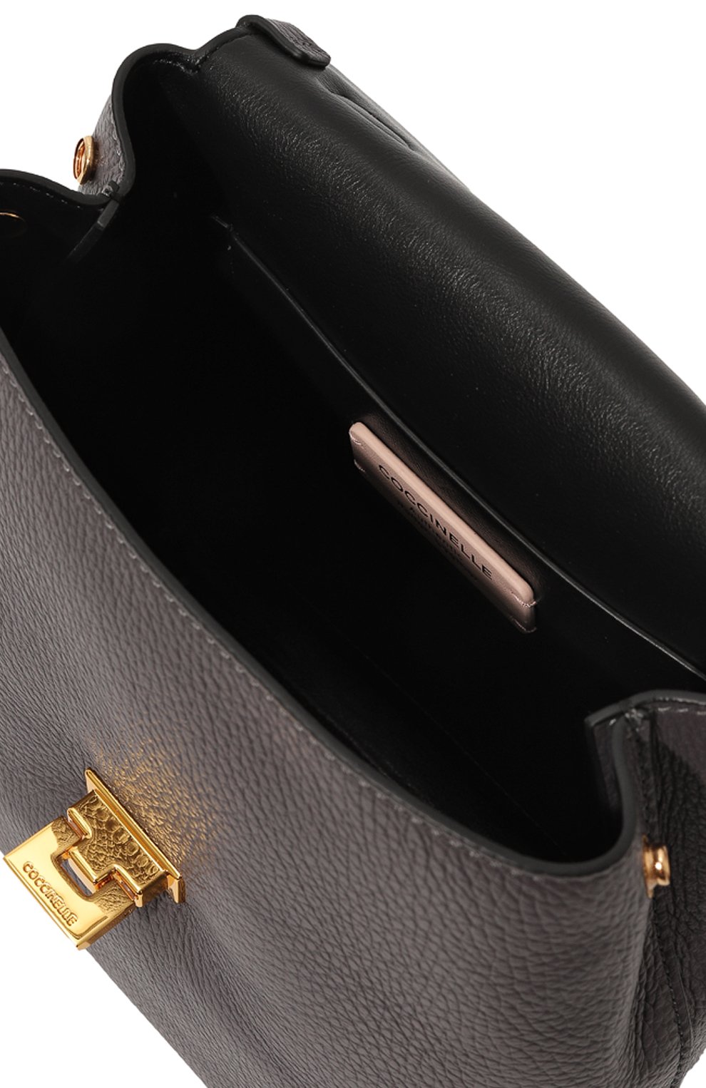 Женский рюкзак arlettis small COCCINELLE серого цвета, арт. E1 MD5 54 01 01 | Фото 5 (Материал: Натуральная кожа; Материал сплава: Проставлено; Размер: mini; Драгоценные камни: Проставлено; Стили: Кэжуэл)