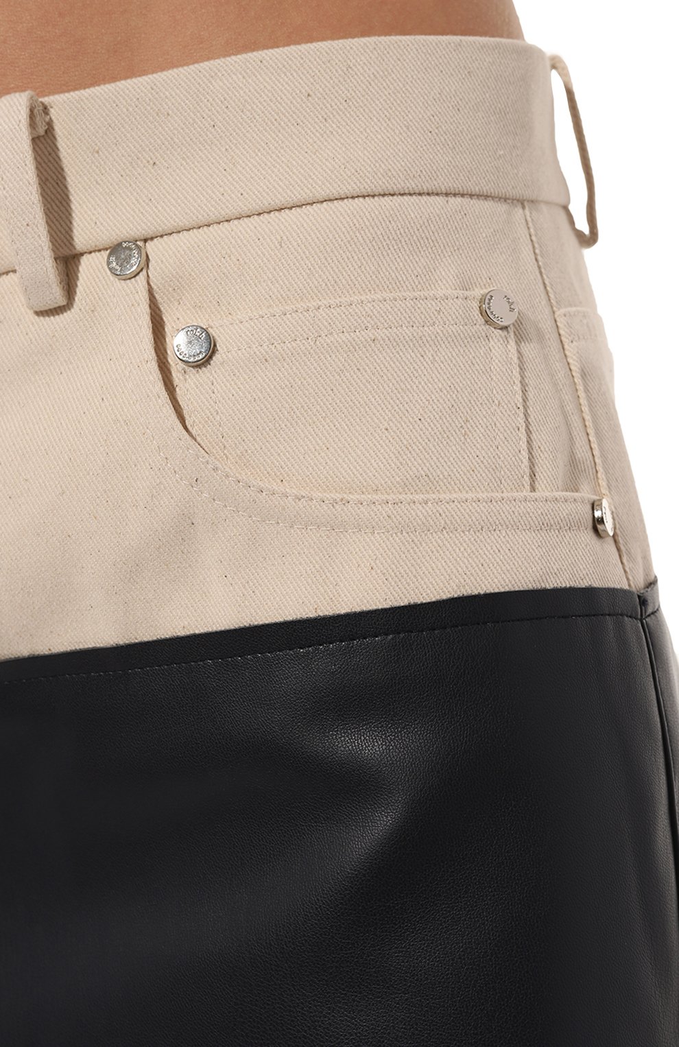 Женские брюки из экокожи ROKH темно-синего цвета, арт. R1CA84 | Фото 5 (Силуэт Ж (брюки и джинсы): Широкие; Длина (брюки, джинсы): Стандартные; Женское Кросс-КТ: Брюки-одежда; Материал внешний: Синтетический материал; Стили: Гранж; Материал сплава: Проставлено; Кросс-КТ: экокожа; Драгоценные камни: Проставлено)