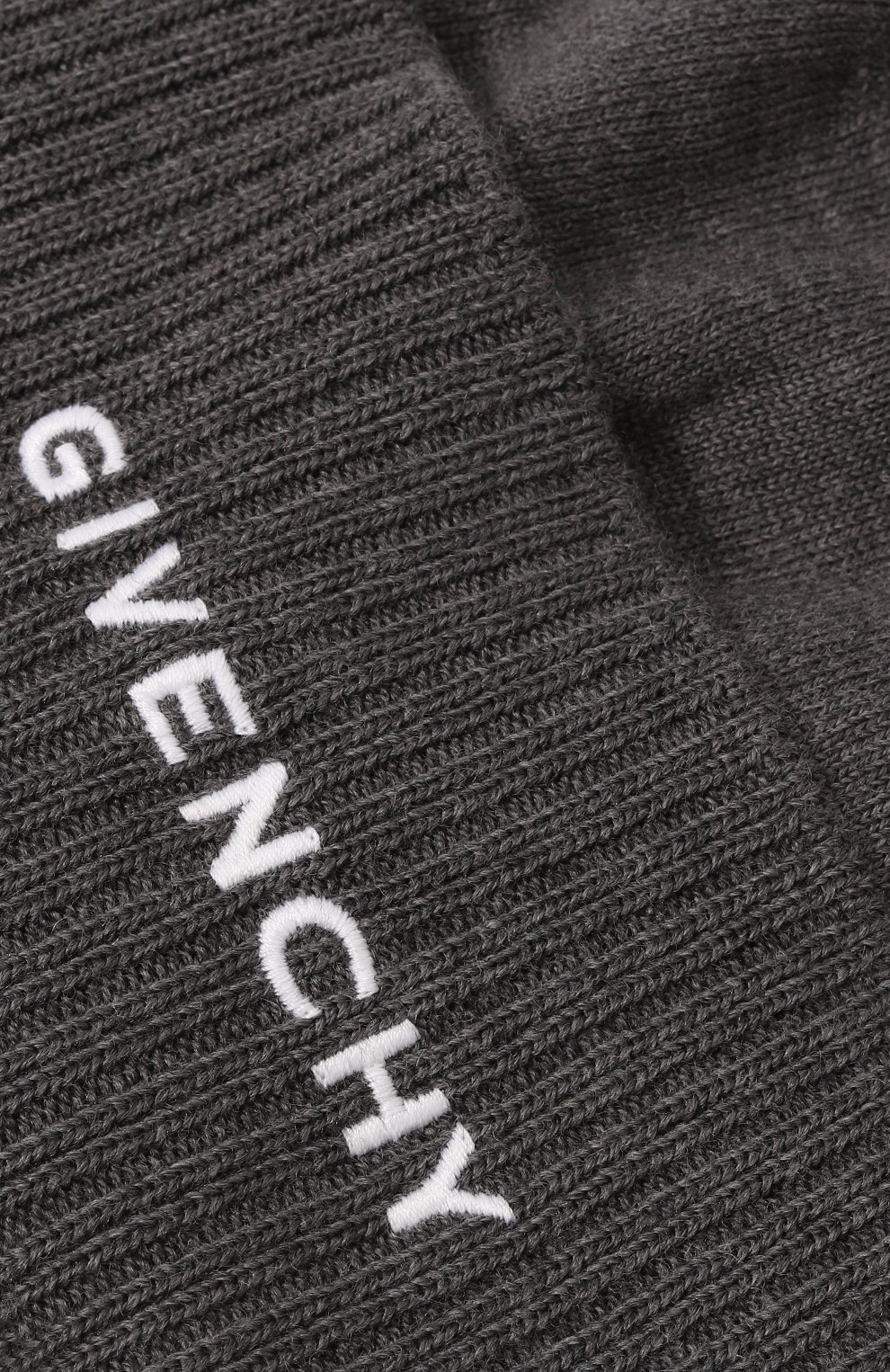 Женская шерстяная шапка GIVENCHY темно-серого цвета, арт. GWCAPP/U7017 | Фото 4 (Материал: Текстиль, Шерсть; Материал сплава: Проставлено; Нос: Не проставлено)