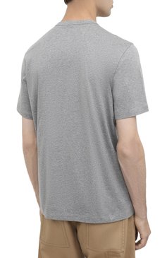 Мужская хлопковая футболка MONCLER серого цвета, арт. F2-091-8C760-10-8390Y | Фото 4 (Рукава: Короткие; Длина (для топов): Стандартные; Принт: С принтом; Мужское Кросс-КТ: Футболка-одежда; Материал внешний: Хлопок; Стили: Кэжуэл)