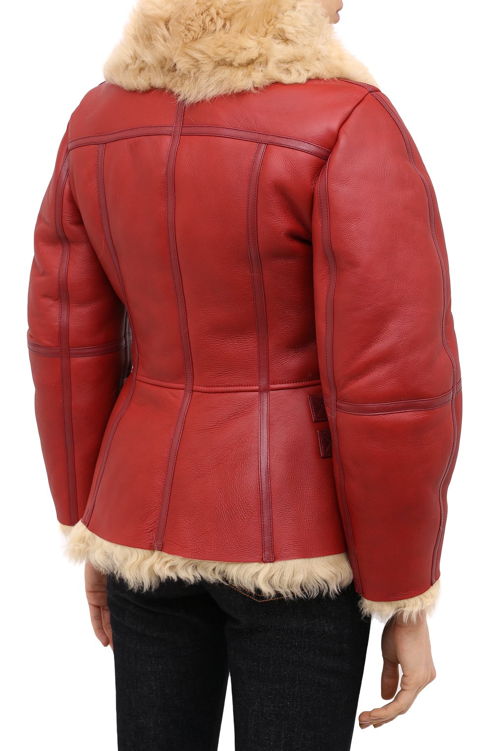 Женская дубленка ALEXANDER MCQUEEN красного цвета, арт. 633562/Q5AEV | Фото 5 (Женское Кросс-КТ: Мех, Замша и кожа; Рукава: Длинные; Материал внешний: Натуральный мех; Длина (верхняя одежда): Короткие)