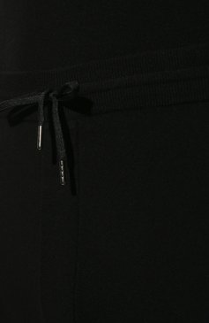 Мужские джоггеры ISABEL BENENATO черного цвета, арт. UK102S22 | Фото 5 (Материал внешний: Синтетический материал, Вискоза; Материал сплава: Проставлено; Стили: Спорт-шик; Драгоценные камни: Проставлено; Силуэт М (брюки): Джоггеры; Длина (брюки, джинсы): Укороченные)